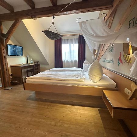 Gasthaus & Hotel Drei Lilien Werbach Εξωτερικό φωτογραφία