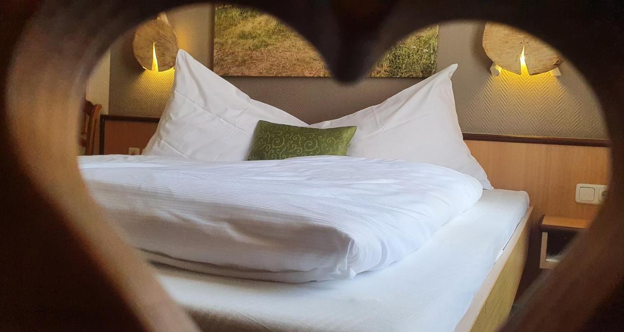 Gasthaus & Hotel Drei Lilien Werbach Εξωτερικό φωτογραφία
