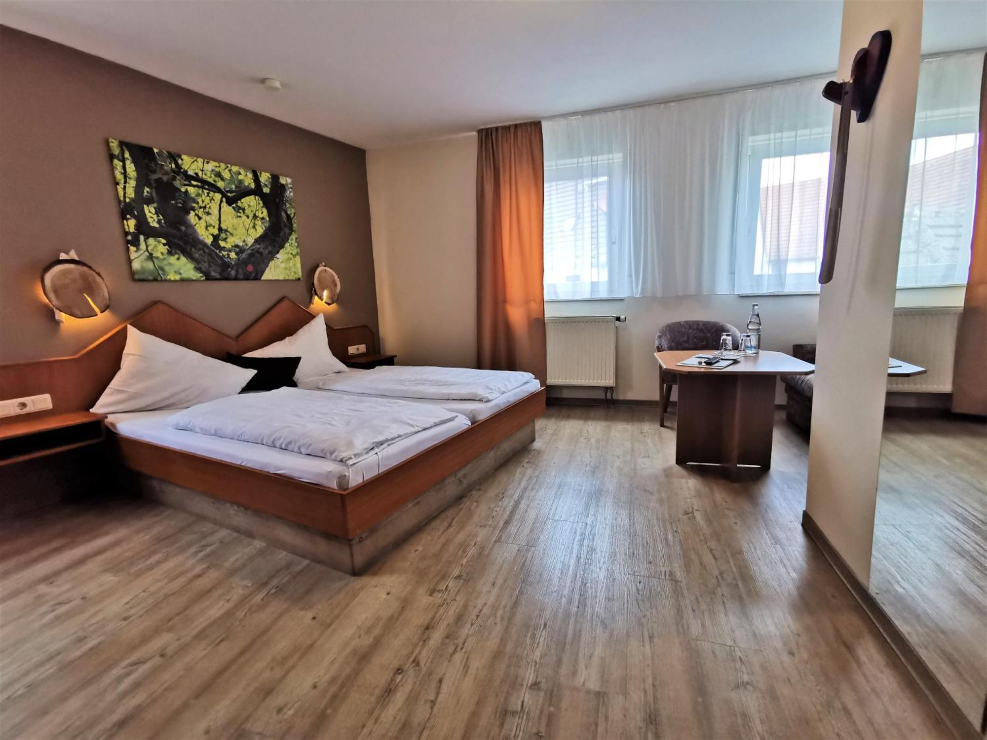Gasthaus & Hotel Drei Lilien Werbach Εξωτερικό φωτογραφία