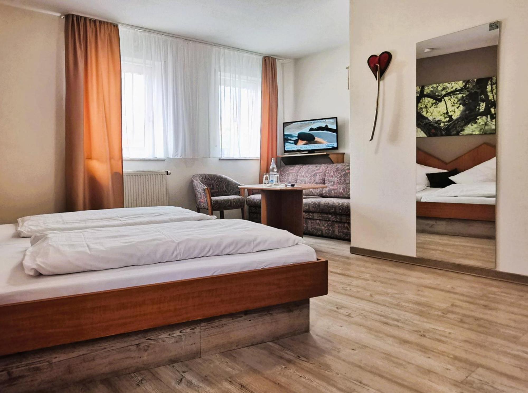 Gasthaus & Hotel Drei Lilien Werbach Εξωτερικό φωτογραφία