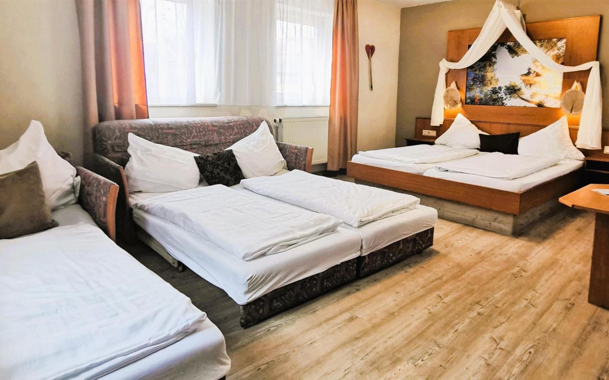 Gasthaus & Hotel Drei Lilien Werbach Εξωτερικό φωτογραφία