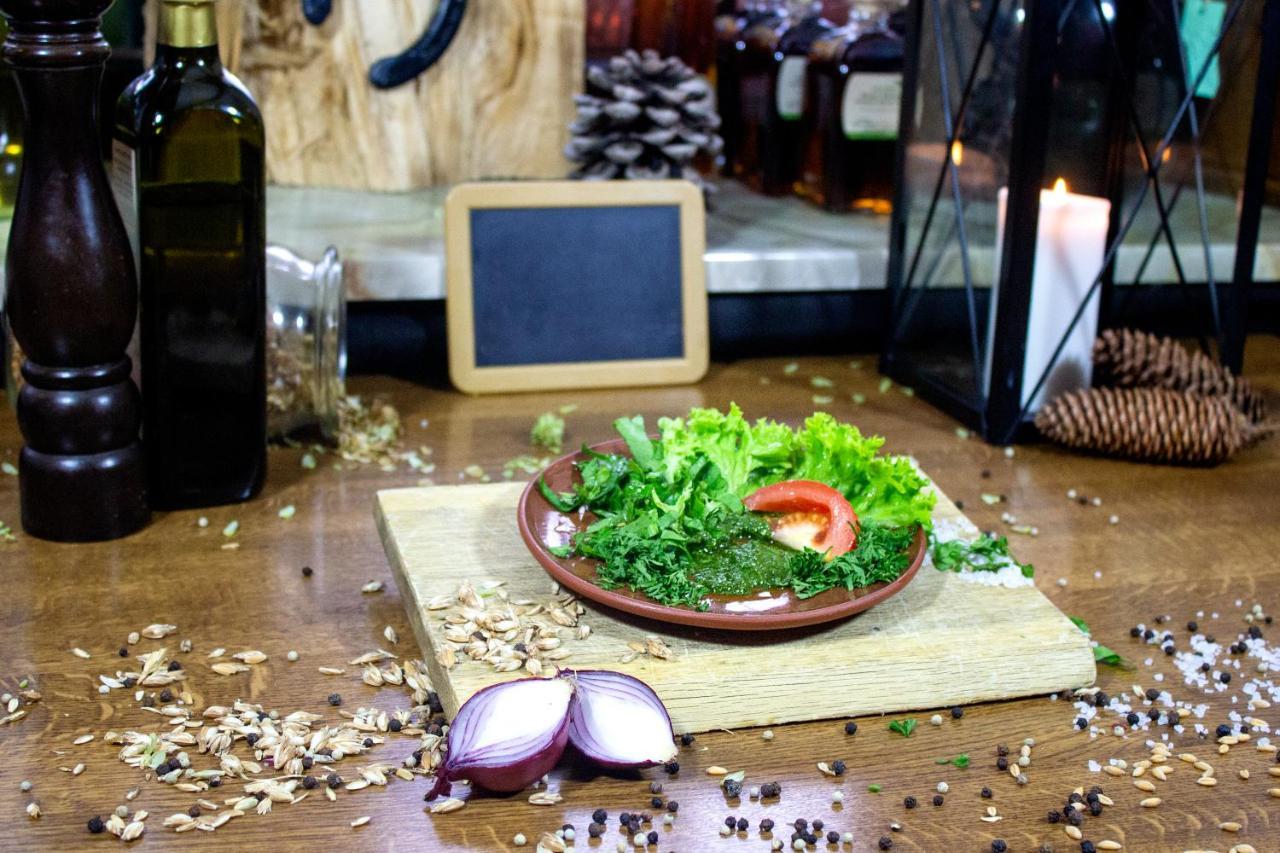 Gasthaus & Hotel Drei Lilien Werbach Εξωτερικό φωτογραφία